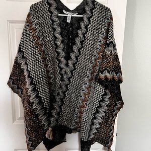 Michael Stars shawl, OS.